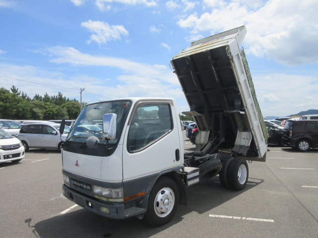 MITSUBISHI Canter.