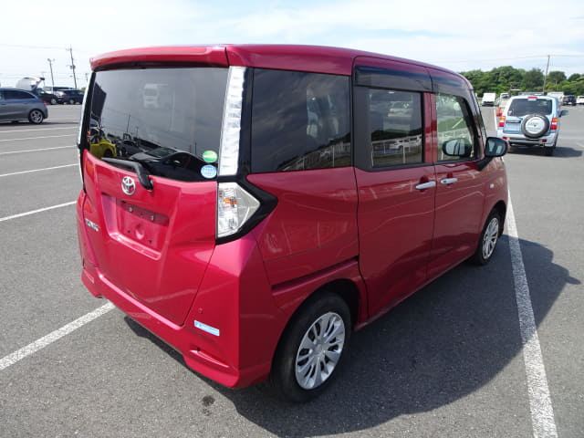 Local or import cars from kenya. Carhoot car Id 5