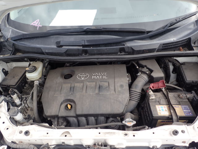 TOYOTA Voxy thumbnail 48