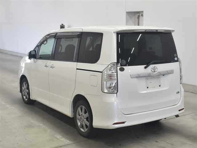 TOYOTA Voxy thumbnail 59