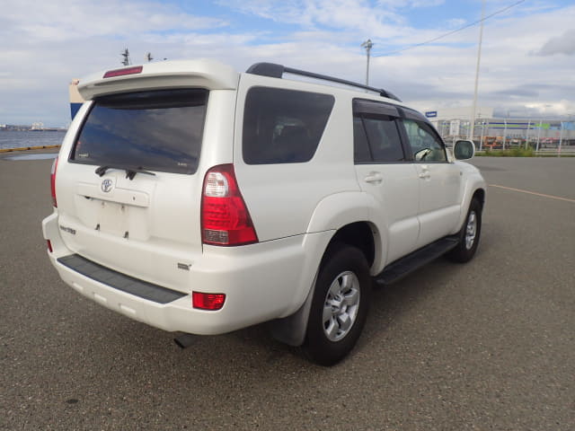 TOYOTA Hilux Surf thumbnail 5