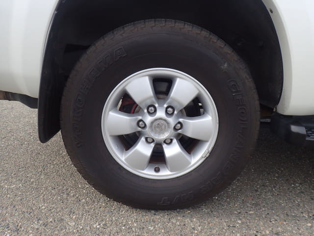 TOYOTA Hilux Surf thumbnail 11