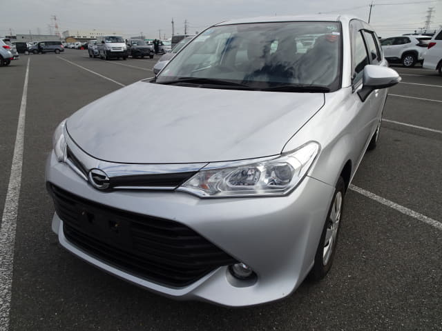 TOYOTA Corolla Fielder