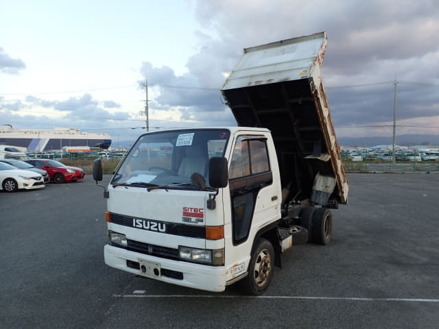 ISUZU Elf Truck