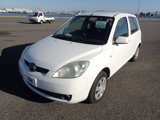 MAZDA Demio