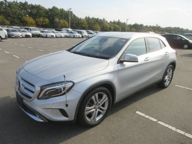 MERCEDES-BENZ GLA-Class