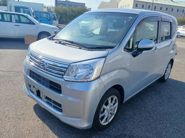 DAIHATSU Move.