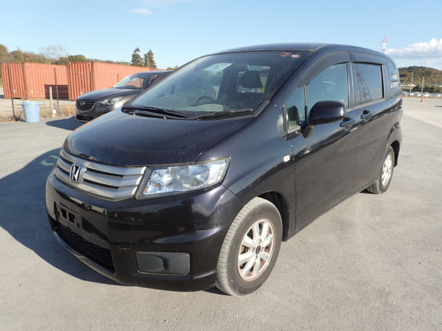 HONDA Freed Spike