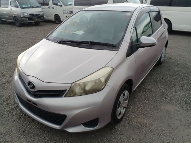 TOYOTA Vitz