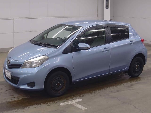TOYOTA Vitz
