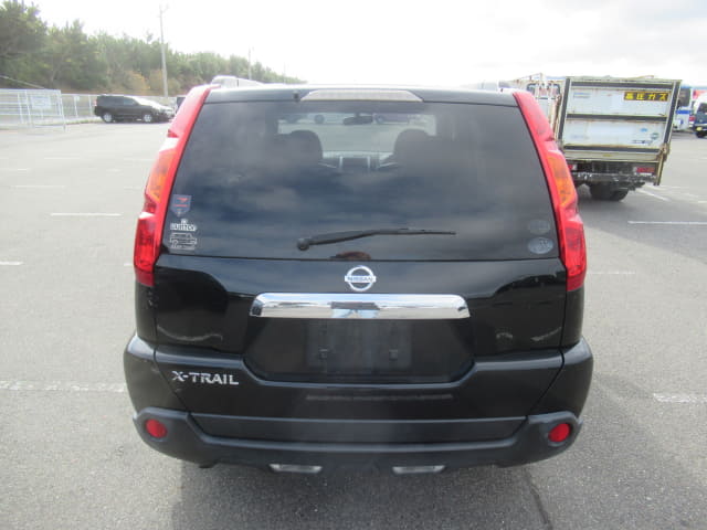 2010 NISSAN X-Trail