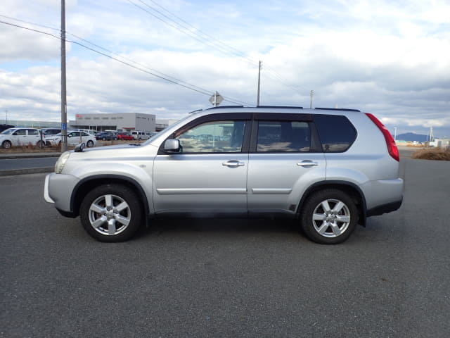 2010 NISSAN X-Trail