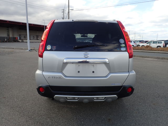 2010 NISSAN X-Trail