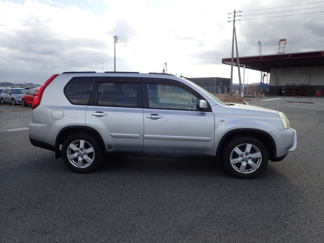 2010 NISSAN X-Trail