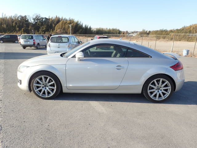 2009 AUDI TT