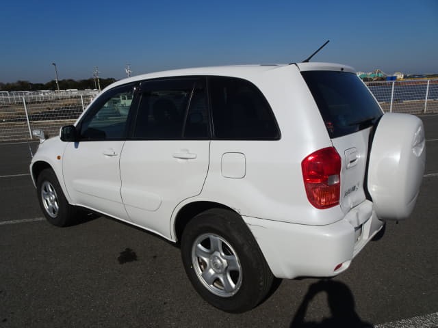 2003 TOYOTA RAV4