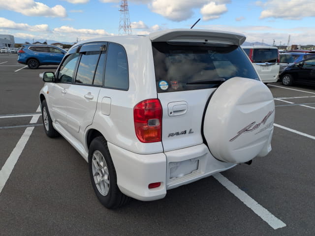 2003 TOYOTA RAV4