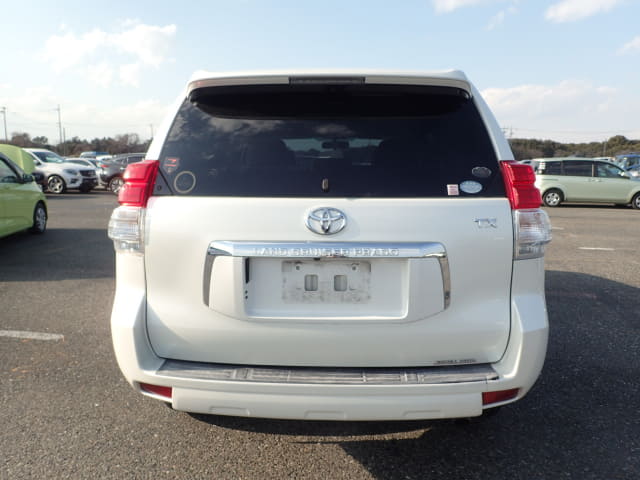 2010 TOYOTA Land Cruiser Prado