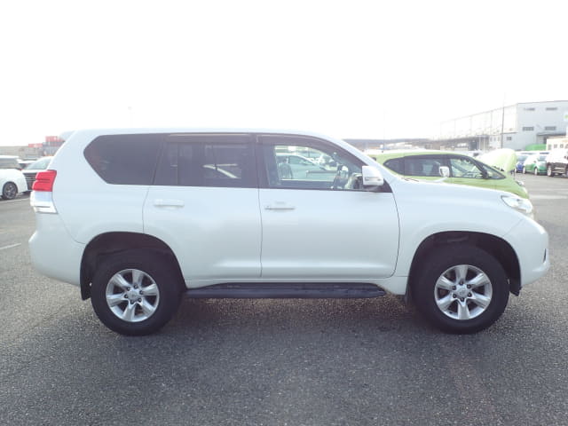 2010 TOYOTA Land Cruiser Prado