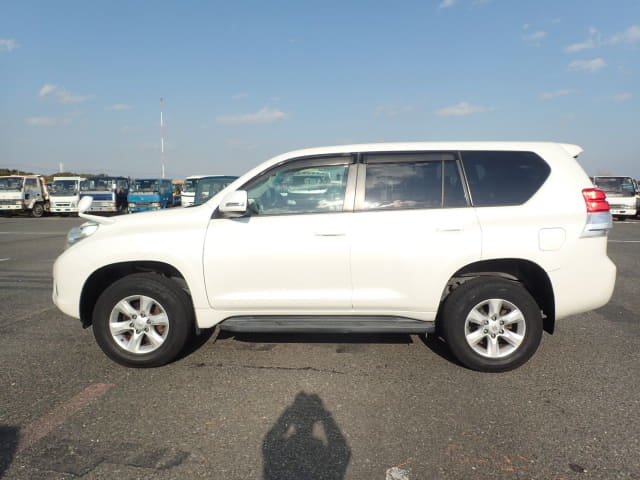2010 TOYOTA Land Cruiser Prado
