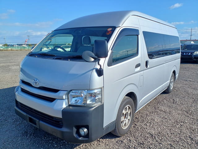 TOYOTA Hiace Commuter,;