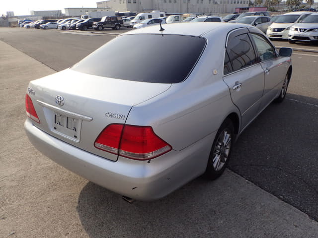 2005 TOYOTA Crown