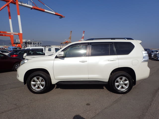 2011 TOYOTA Land Cruiser Prado