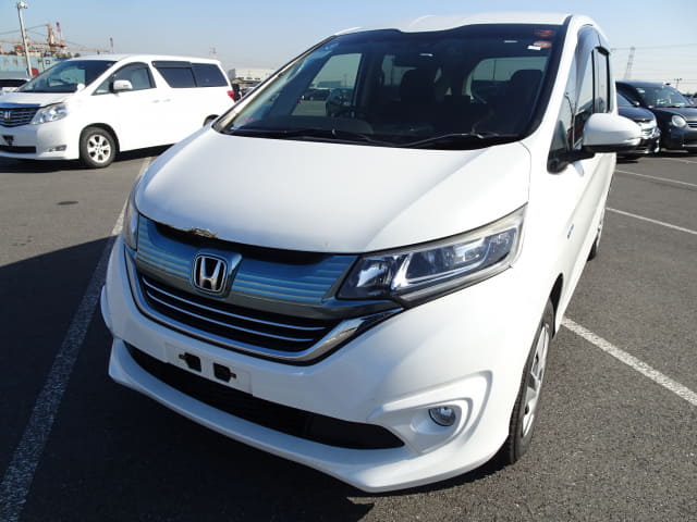HONDA Freed+ Hybrid