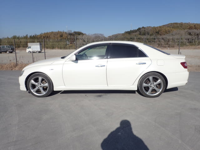 2004 TOYOTA Mark X