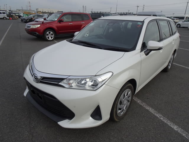 TOYOTA Corolla Fielder