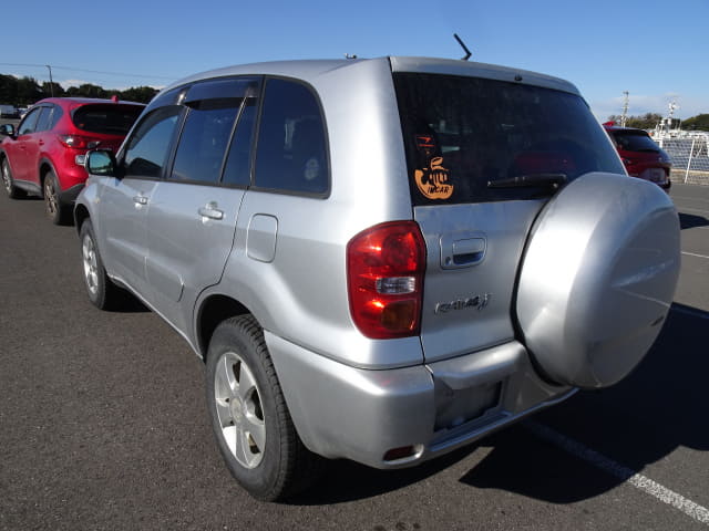 2004 TOYOTA RAV4