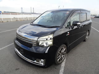 2010 TOYOTA Voxy