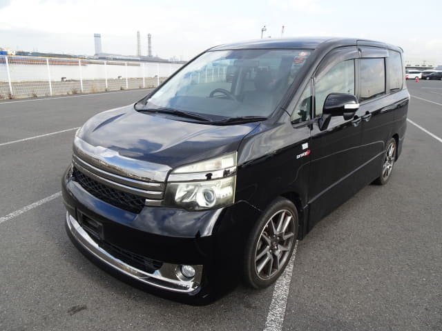 2010 TOYOTA Voxy