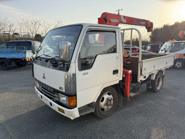 MITSUBISHI Canter
