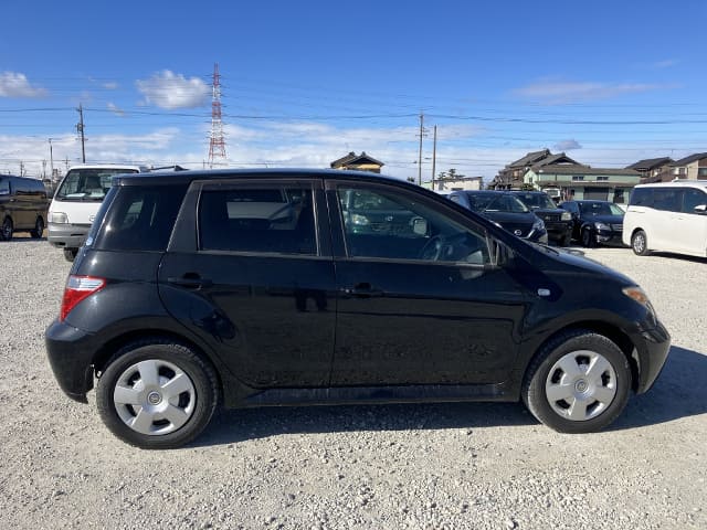 2006 TOYOTA IST