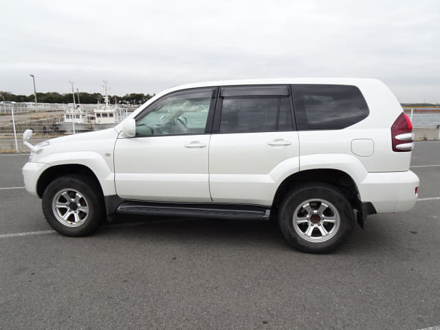 2002 TOYOTA Land Cruiser Prado