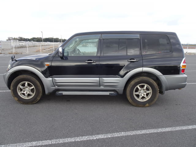 2000 MITSUBISHI Pajero