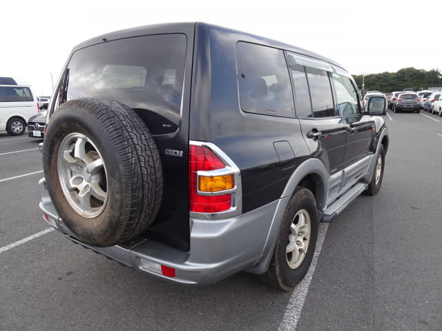 2000 MITSUBISHI Pajero
