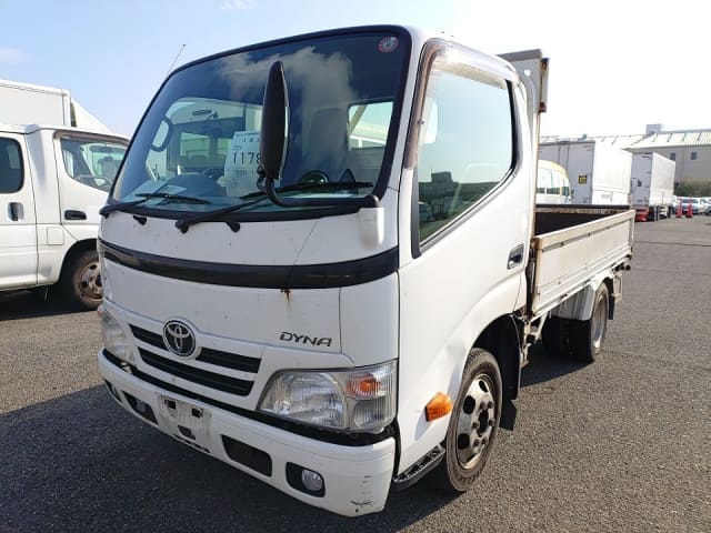 TOYOTA Dyna Truck