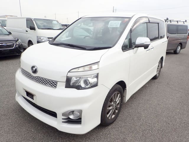 2011 TOYOTA Voxy