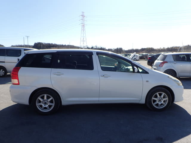 2008 TOYOTA Wish