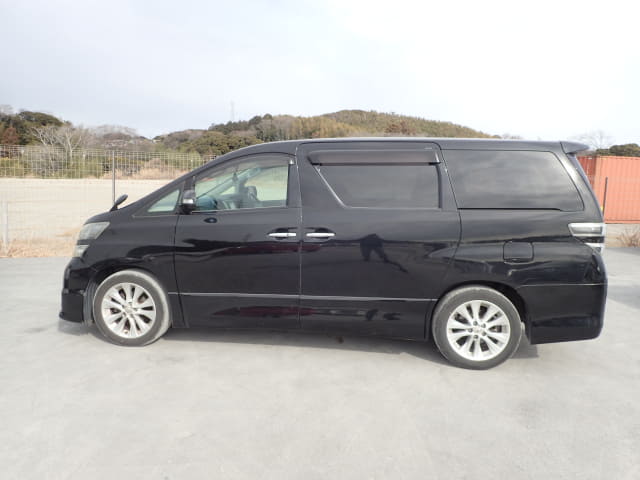 2010 TOYOTA Vellfire