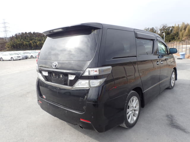 2010 TOYOTA Vellfire