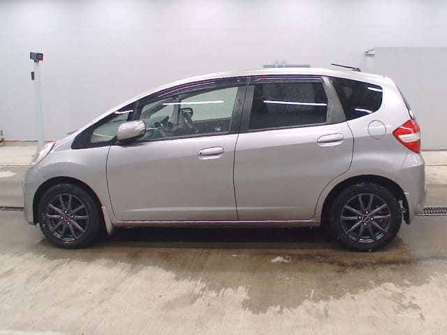 2011 HONDA Fit