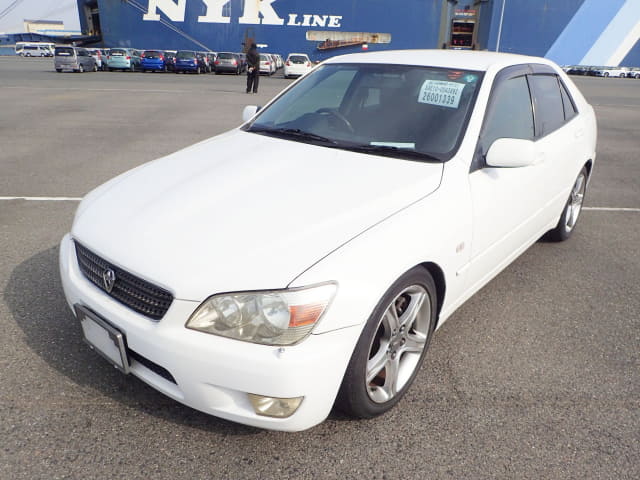 2001 TOYOTA Altezza