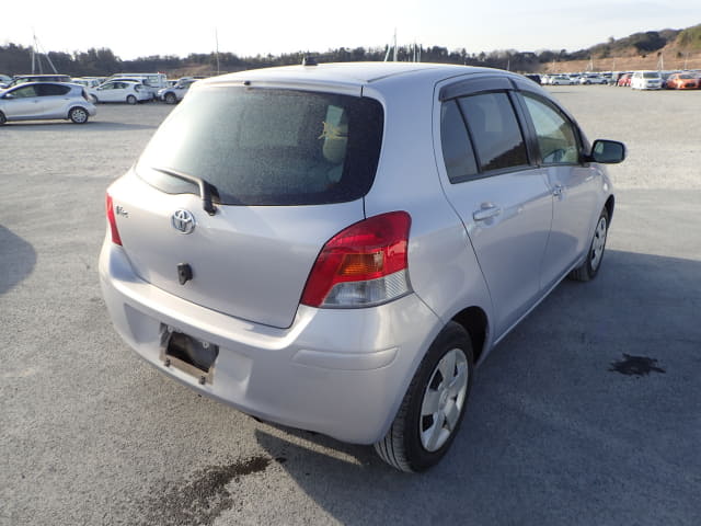 2008 TOYOTA Vitz