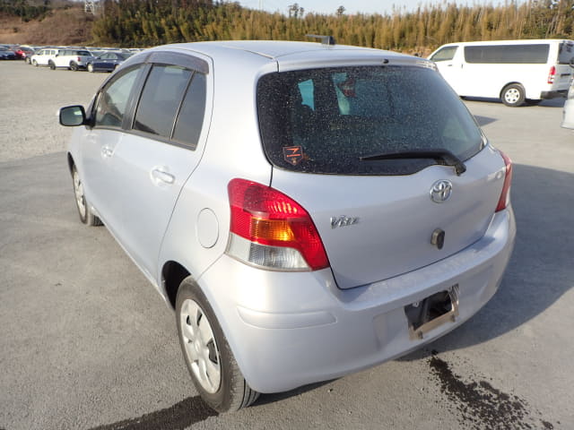 2008 TOYOTA Vitz