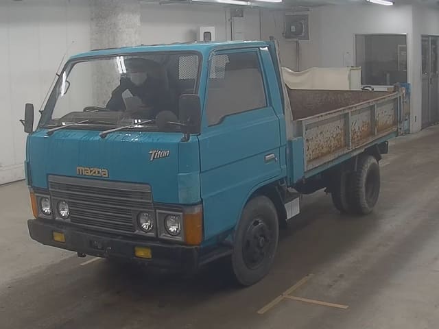 MAZDA Titan