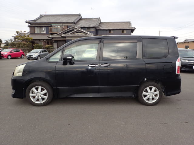 2008 TOYOTA Noah
