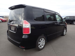 2008 TOYOTA Noah